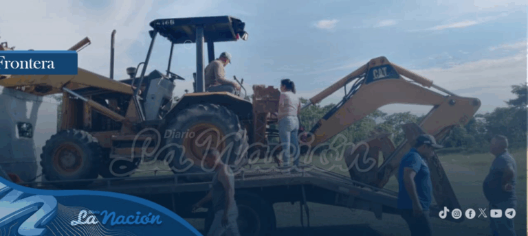 Parroquia de frontera ahora cuenta con su propia retroexcavadora