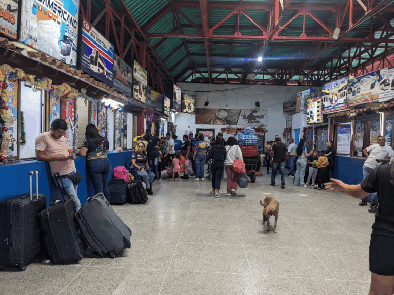Leve aumento de pasajeros en el terminal de San Antonio