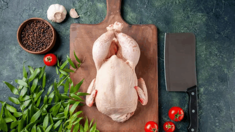 Por qué no es bueno lavar un pollo antes de cocinarlo