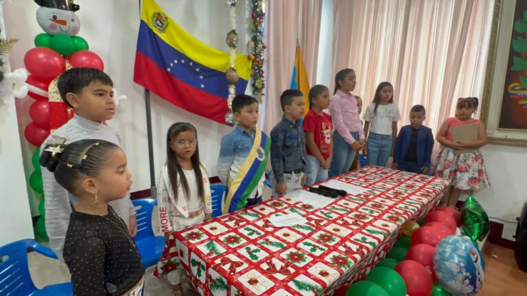 Niños «sesionaron» en la Cámara Municipal de Ureña