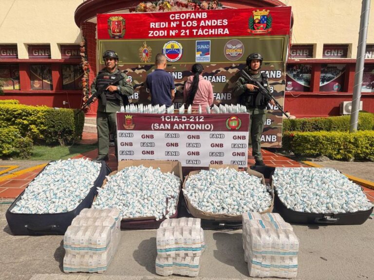 Caen en Peracal con más de 9 mil unidades de gotas homeopáticas