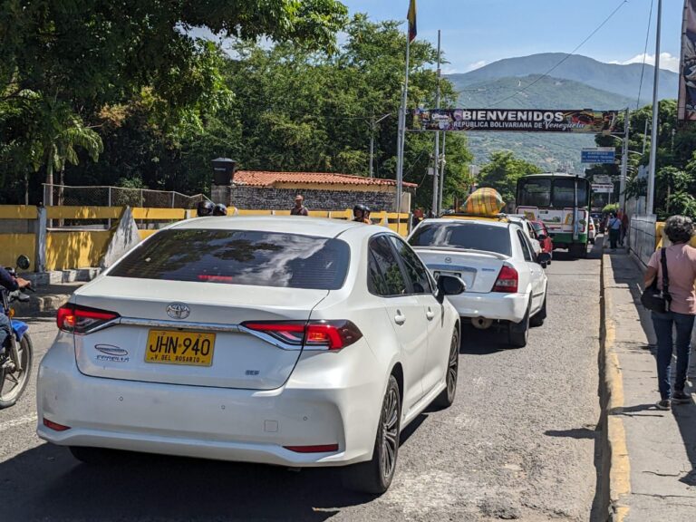 Martes de gran movimiento en frontera