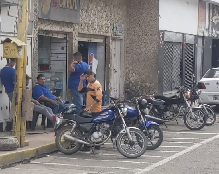 A 4 mil pesos mototaxistas aumentaron la carrera mínima en San Antonio