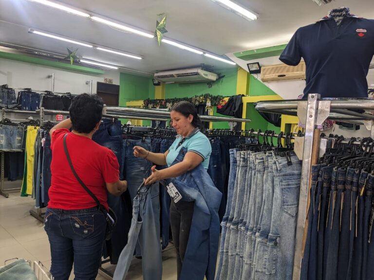 «¡No pasen directo a Cúcuta!»: comerciantes de la avenida Venezuela