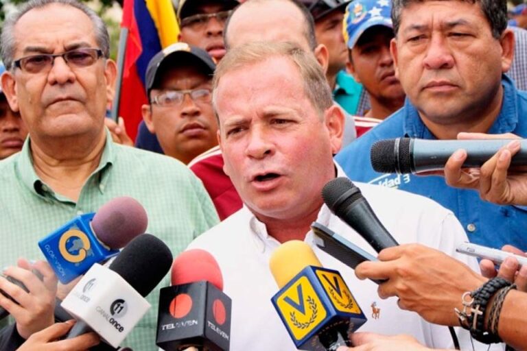 Guanipa pide expulsar de PJ a gobernador Alberto Galíndez por ir a reunión en la AN 2020