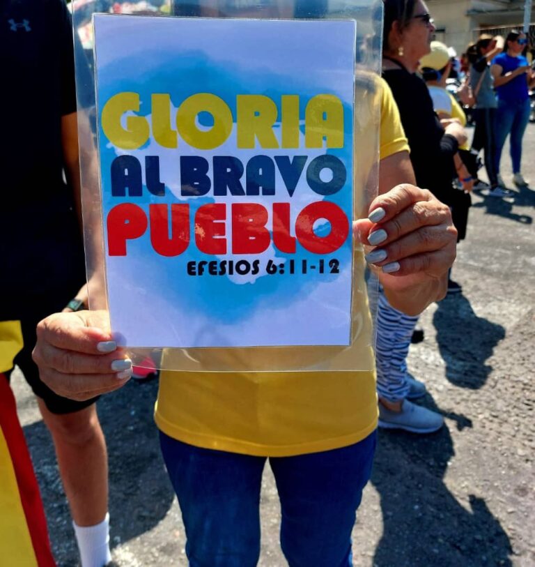 Junín | Gloria al Bravo Pueblo fue la consigna
