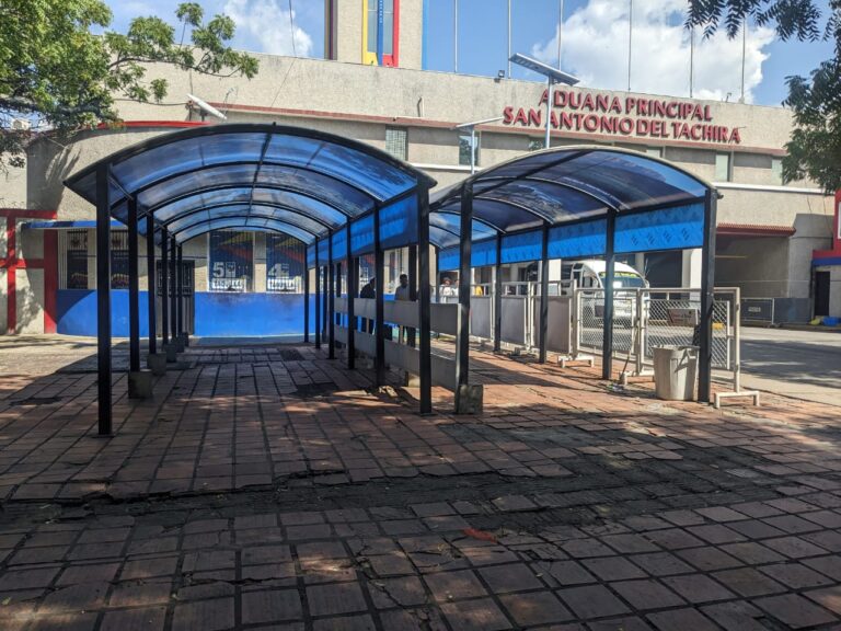 Disminuye presencia de viajeros en frontera