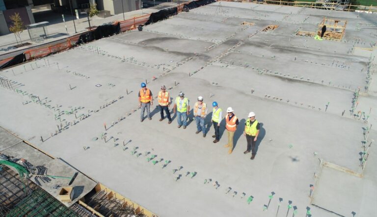 Celebrando 90 años, Grupo Argos afirma su presencia en múltiples tierras a través de Cementos Argos, un pilar del crecimiento