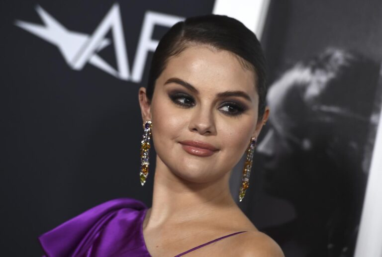Selena Gómez rompe en llanto por las políticas migratorias de Trump