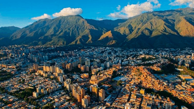 Cierre de vías desde y hacia el centro de Caracas