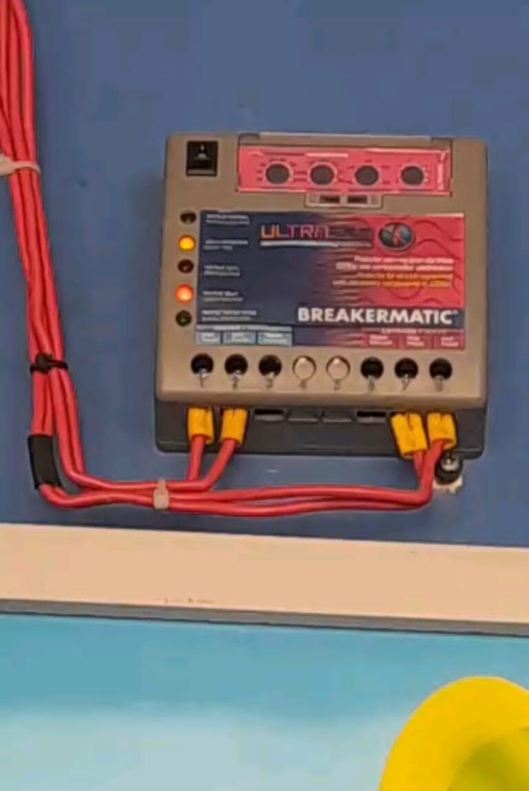 Intermitente el servicio eléctrico en locales de la avenida Venezuela por avería