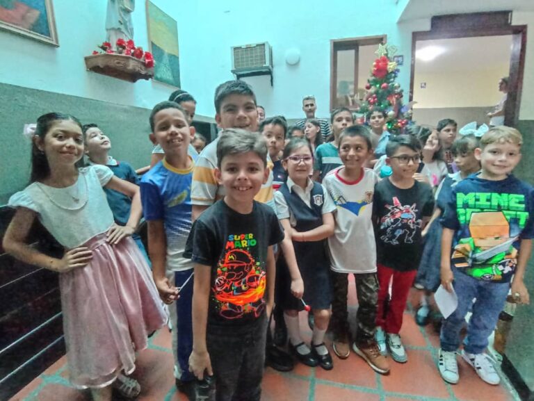 Paradura del Niño Jesús en Escuela de Música Miguel Angel Espinel