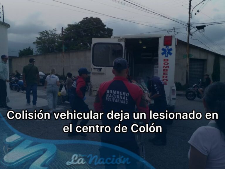 Un lesionado en colisión de moto y carro en Colón