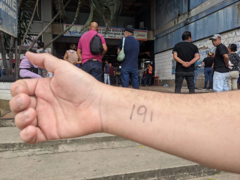 La travesía de Bracho, el 191 de la jornada de cedulación sin cita