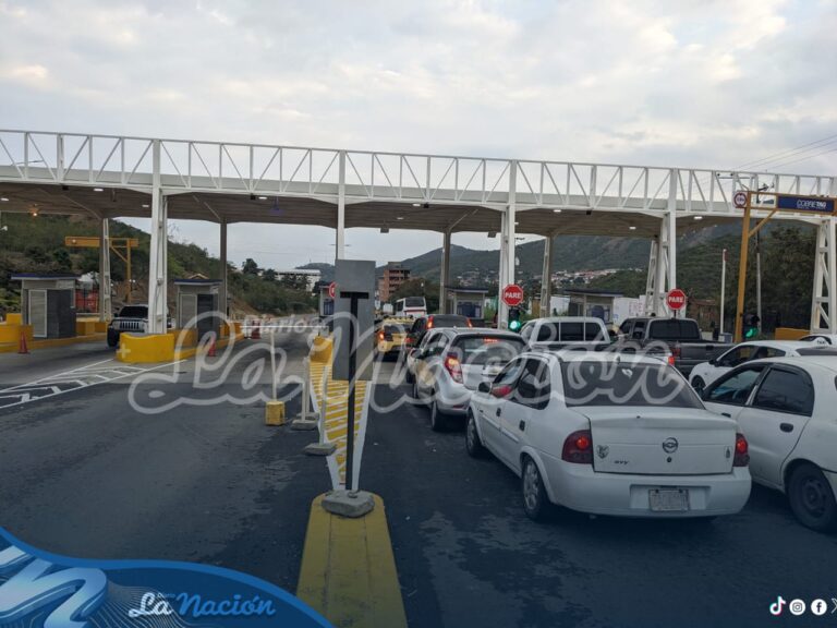 A 30 bolívares o 4.400 pesos aumentó el peaje para vehículos livianos