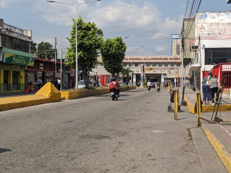 Fluido el tránsito hacia Colombia