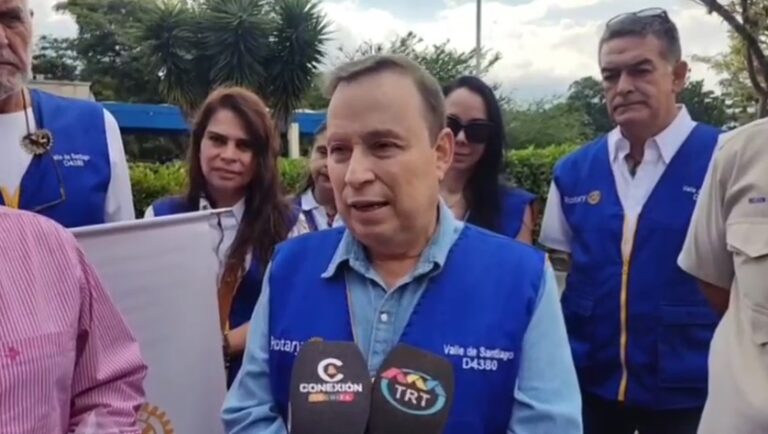 Rotary Valle de Santiago donó 24 filtros para máquinas de diálisis