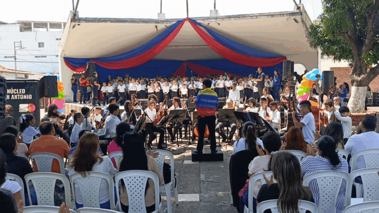 Concierto de lujo en la Villa Heroica