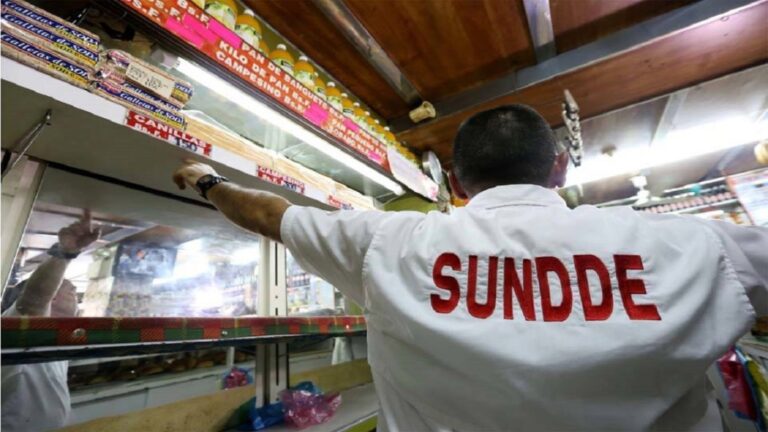 Sundee inspecciona comercios para verificar uso del dólar oficial