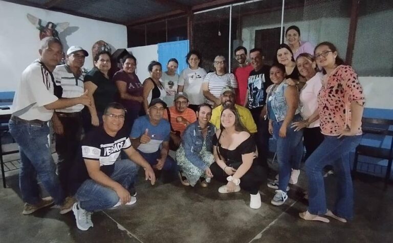 Capitanía Cuarta Misa El Abejal entrega funciones a voceros de los artesanos