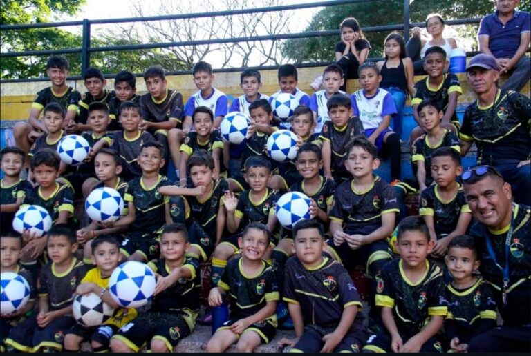 El latido de los Silva Cardona: Una historia de amor convertida en la visión social de la Corporación JHS