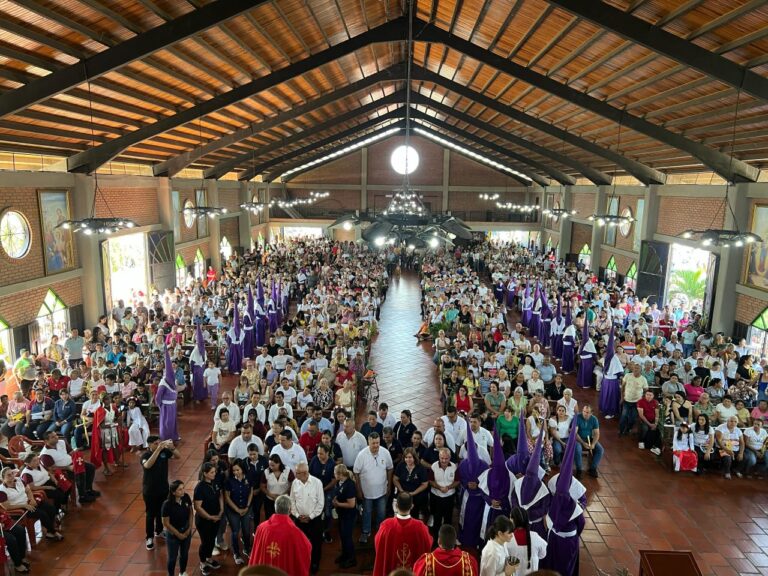 Concurrido Domingo de Ramos en Ureña
