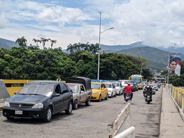 315 metros de cola binacional