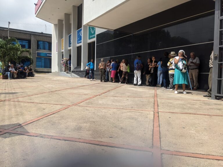 ¡A la espera de que llegue la luz!