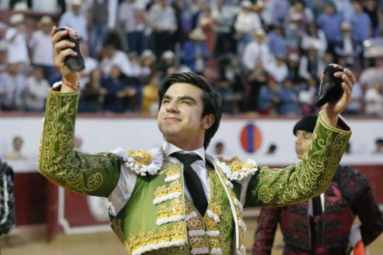 Jesús Enrique Colombo conquista Texcoco, México