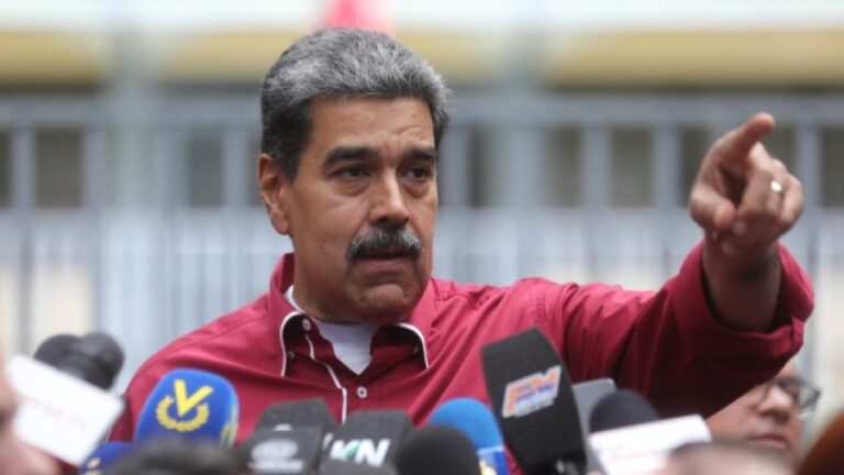 Nicolás Maduro entregará en enero proyecto de reforma constitucional