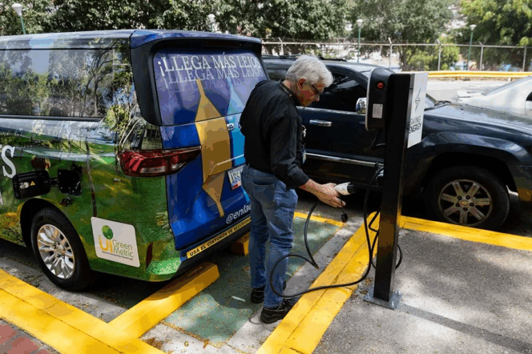 La Venezuela petrolera, con paso lento pero seguro hacia la movilidad eléctrica