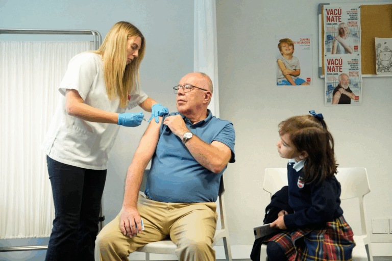 Adultos también deben vacunarse para prevenir enfermedades