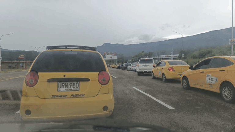 Lento el retorno a Venezuela por el Atanasio Girardot