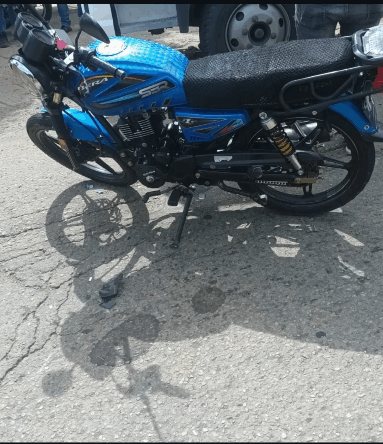 Un lesionado en choque entre moto y buseta en frontera