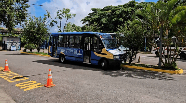 Alcaldía SC entregó una unidad de transporte a la ULA Táchira totalmente operativa