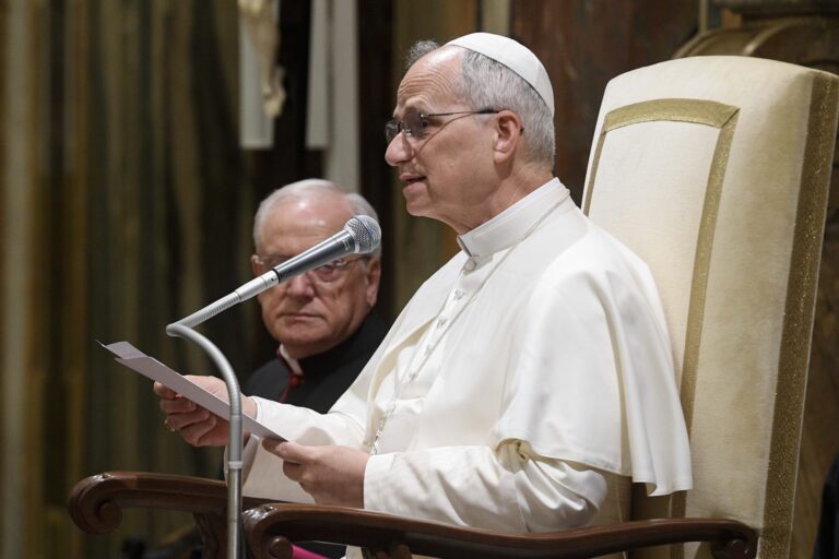 León XIV realizó llamamiento para la paz