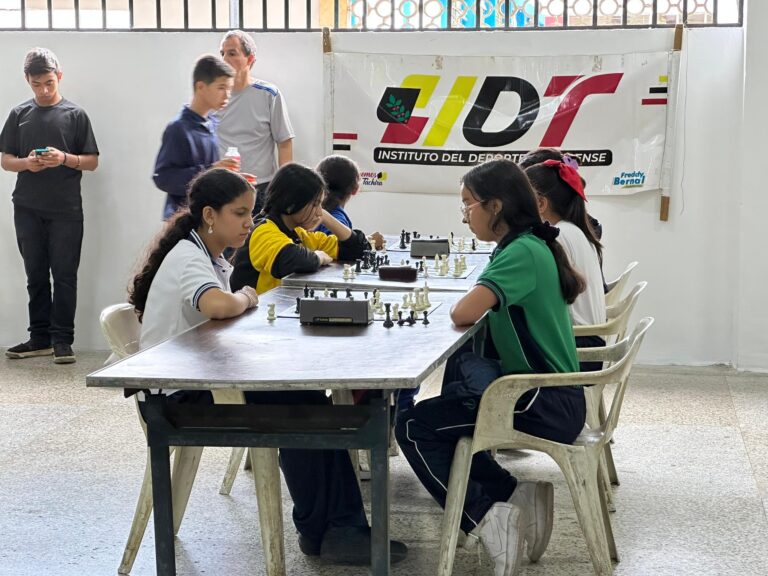 Ajedrez escolar seleccionó sus  jugadores a la fase final nacional de juegos estudiantiles