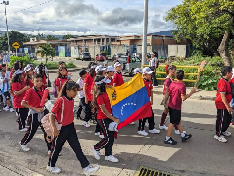 Megacolegio La Frontera: ejemplo de integración con más de 1.300 estudiantes venezolanos