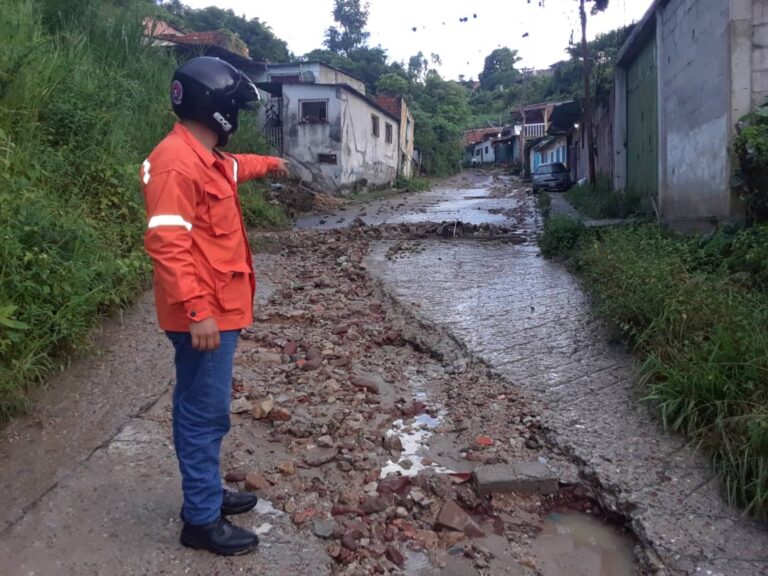 Activan en Cárdenas Sala de Monitoreo ante el paso de ondas tropicales