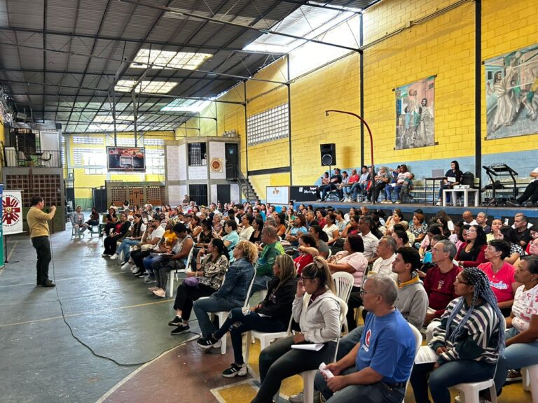 Bancamiga lleva formación para emprendedores a la parroquia Sucre de Caracas