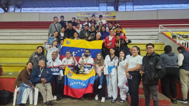¡Otra vez campeones binacionales de Taekwondo!