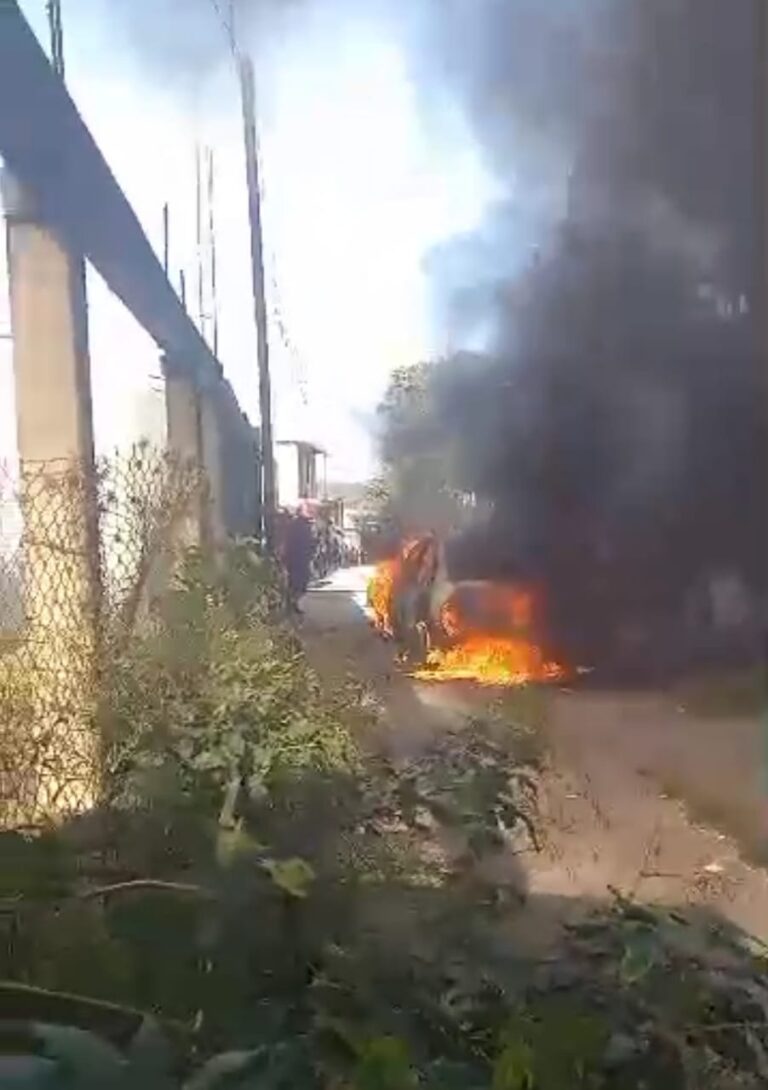 Se incendió vehículo en Rubio