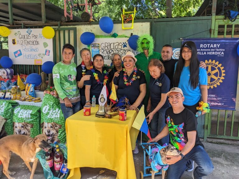 Más de 70 camas y alimentos para los peluditos del refugio