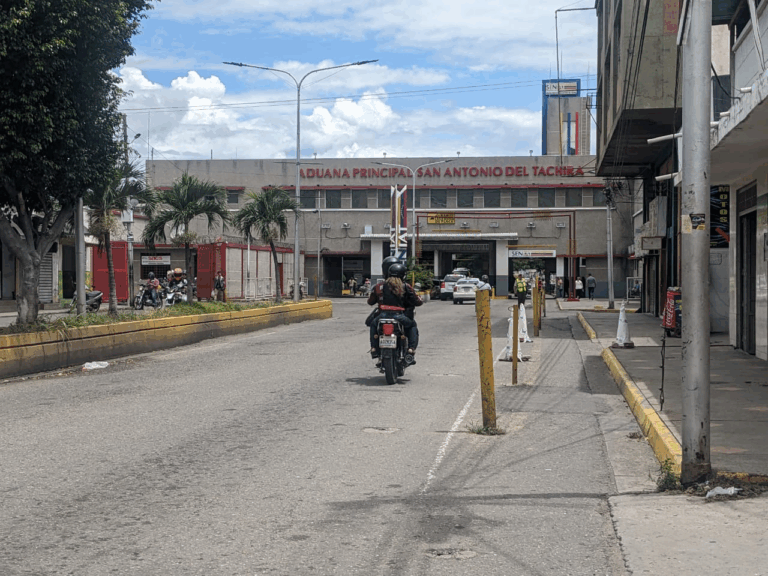 Fluido el tránsito hacia Colombia