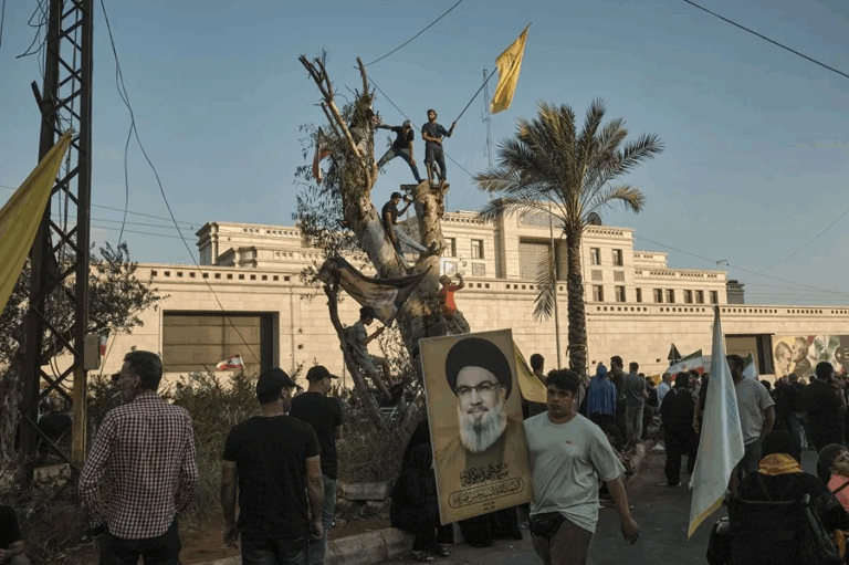 Israel lanza una fuerte oleada de bombardeos contra varios puntos del sur del Líbano