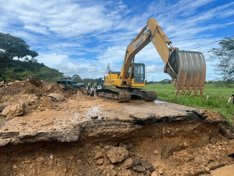 ¡A tiempo completo en la recta de Ayarí!