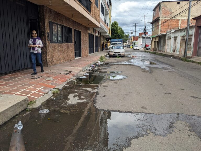 Siete meses ente aguas putrefactas