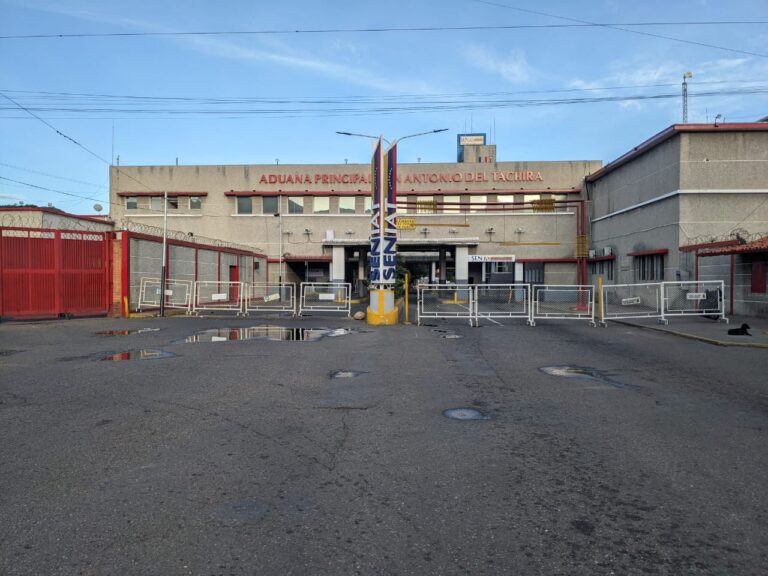 Así transcurre segundo día de cierre en frontera