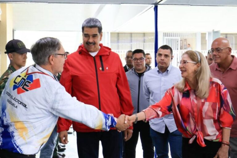Maduro convocará Consejo Federal de Gobierno con alcaldes electos