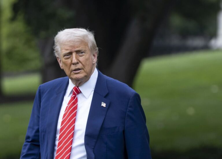 Juez federal reitera fallo que impide intento de Trump de negar ciudadanía por nacimiento